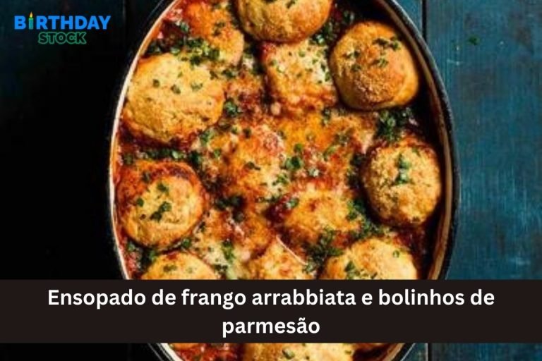 Ensopado de frango arrabbiata e bolinhos de parmesão